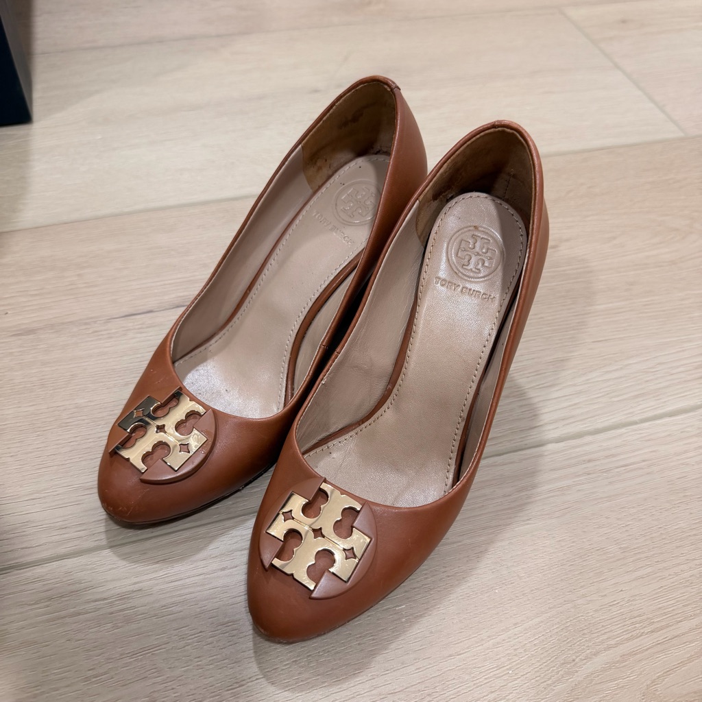 Tory Burch Tan Leather Heels Wedge With Gold Logo